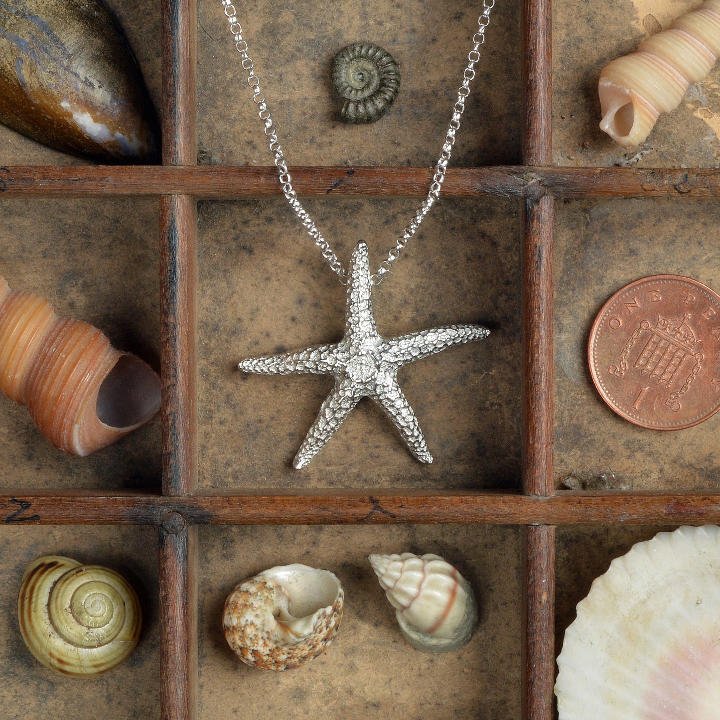 A delicate and detailed pewter starfish necklace on an 18" Sterling silver chain. Great jewellery gifts for her, nautical gifts starfish gifts. The perfect 10th tin 10 year wedding anniversary gift (Our pewter is 95% tin). Made in Britain with love.