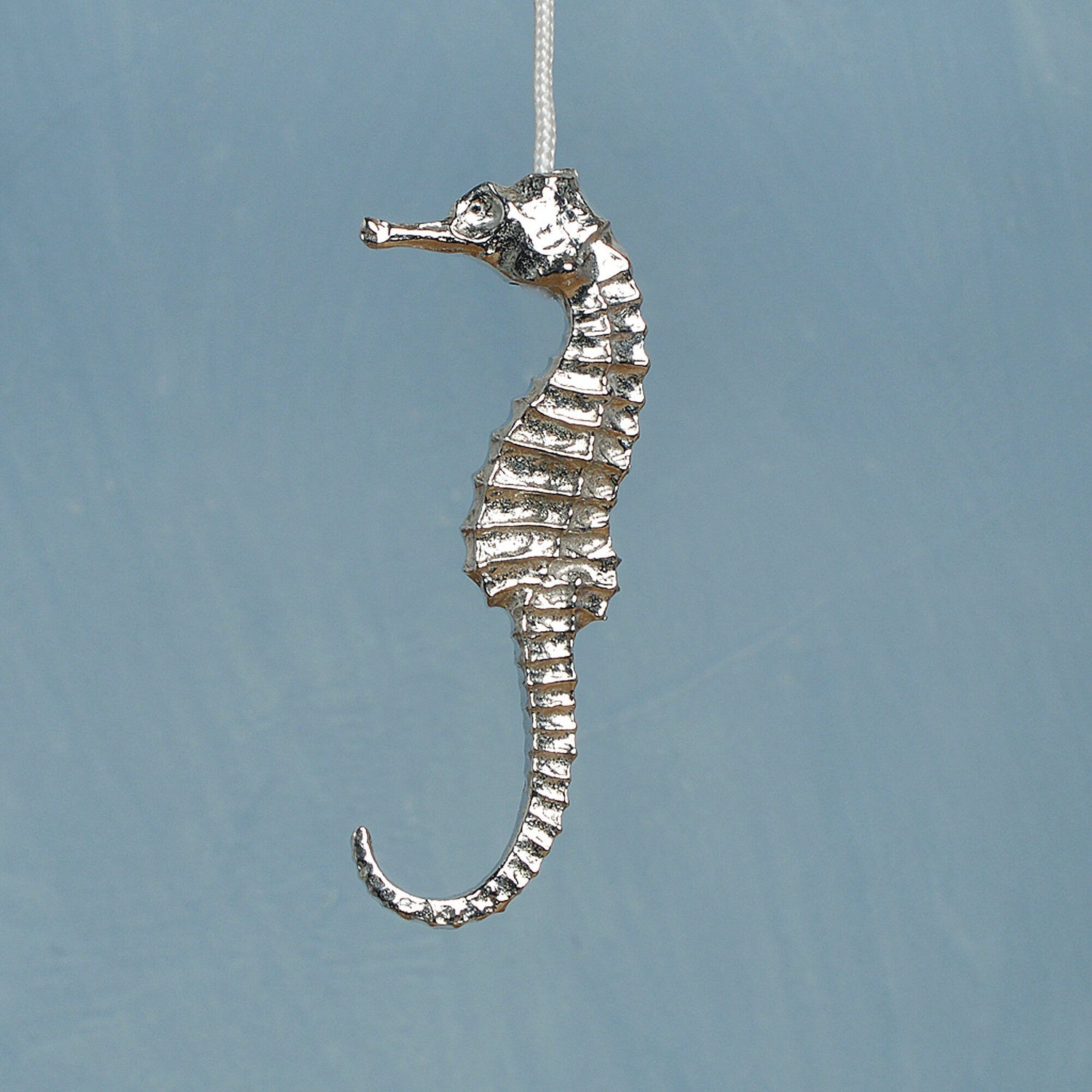 Seahorse pewter light pull
