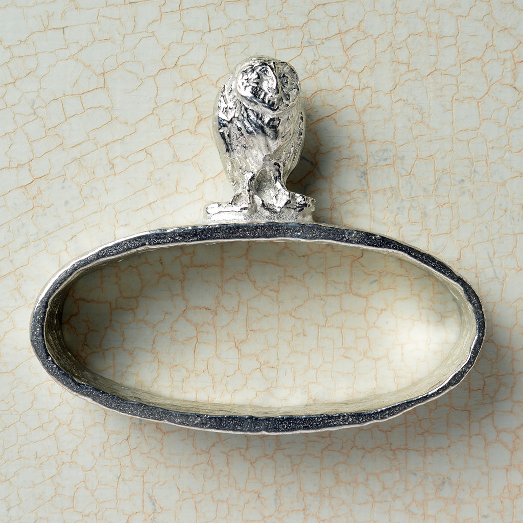 pewter owl napkin ring. Serviette ring with a owl on the top