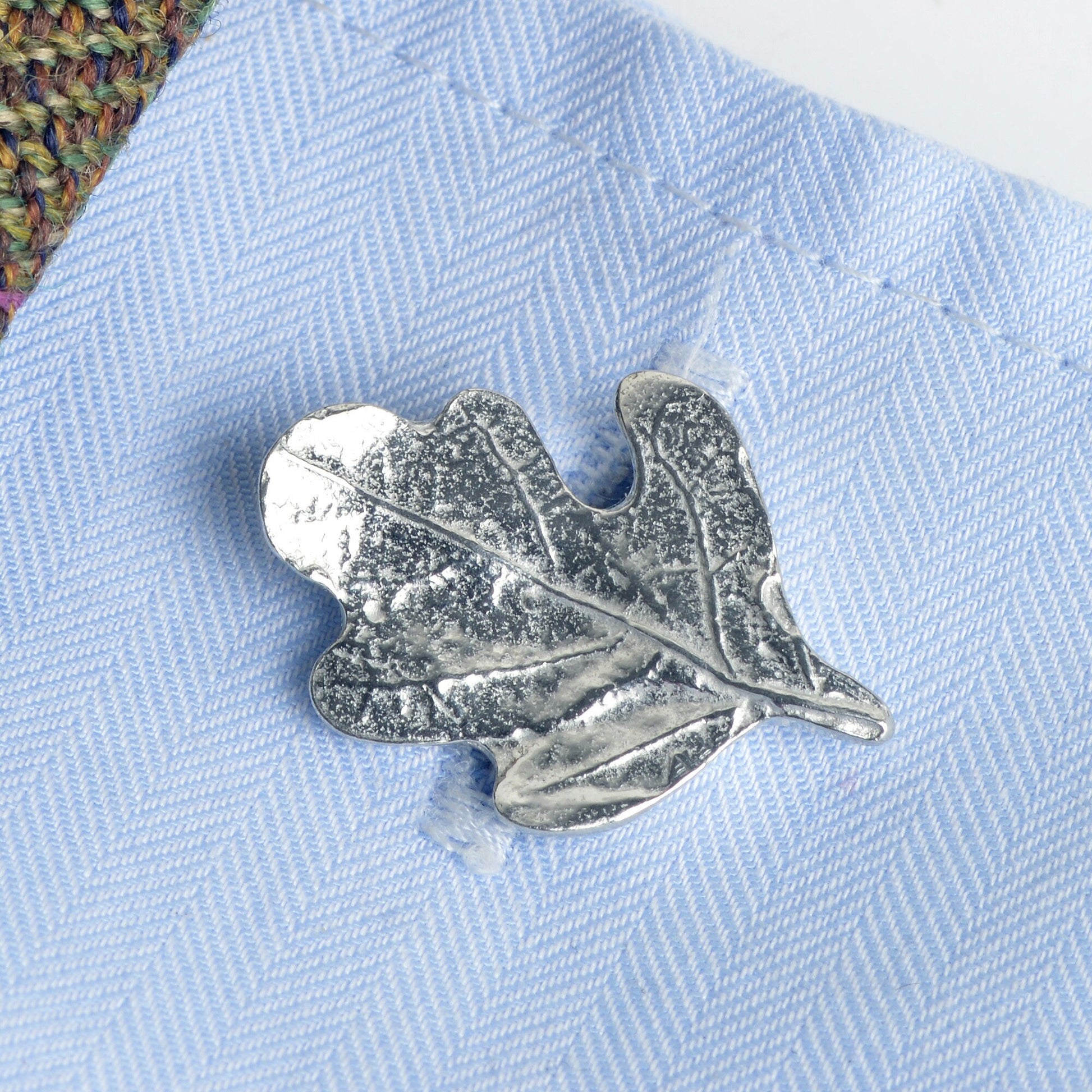 Oak leaf cufflinks, oak leaf gifts for men, pewter gifts for nature lovers. The perfect 10th wedding anniversary gift, tin anniversary gifts (Our pewter is 95% tin) and a great gift for Father's day.