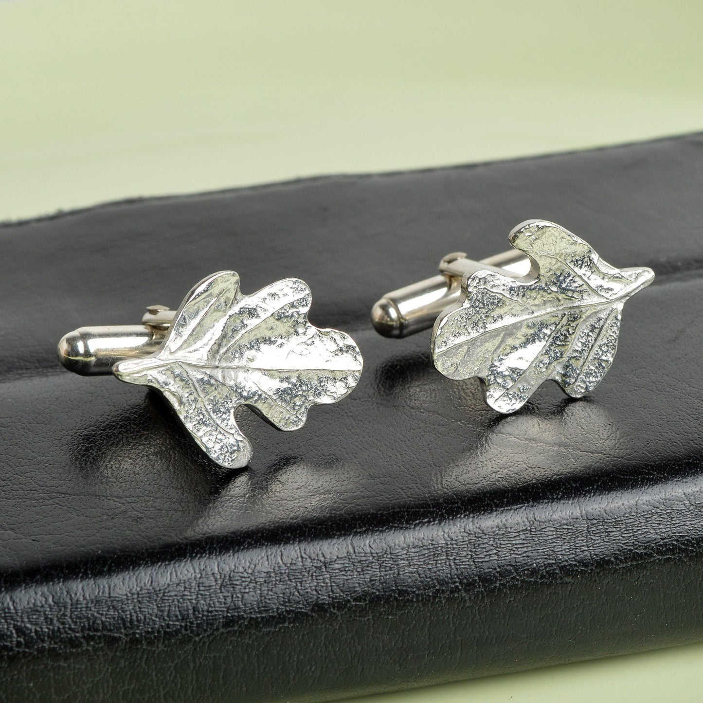 Oak leaf cufflinks, oak leaf gifts for men, pewter gifts for nature lovers. The perfect 10th wedding anniversary gift, tin anniversary gifts (Our pewter is 95% tin) and a great gift for Father's day.