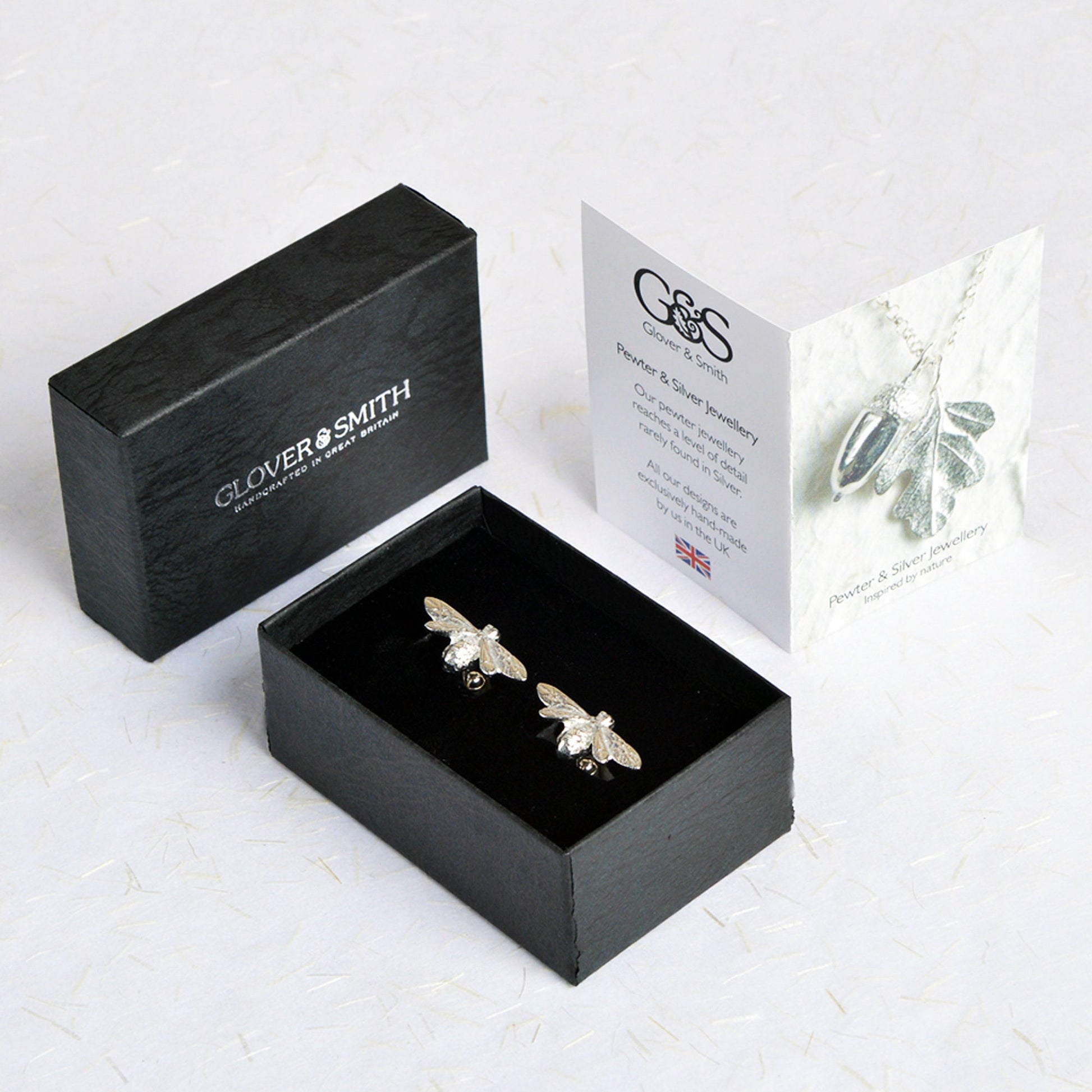 Bee cufflinks, bee gifts for men, pewter gifts for nature lovers. The perfect 10th wedding anniversary gift, tin anniversary gifts (Our pewter is 95% tin) and a great gift for Father's day.