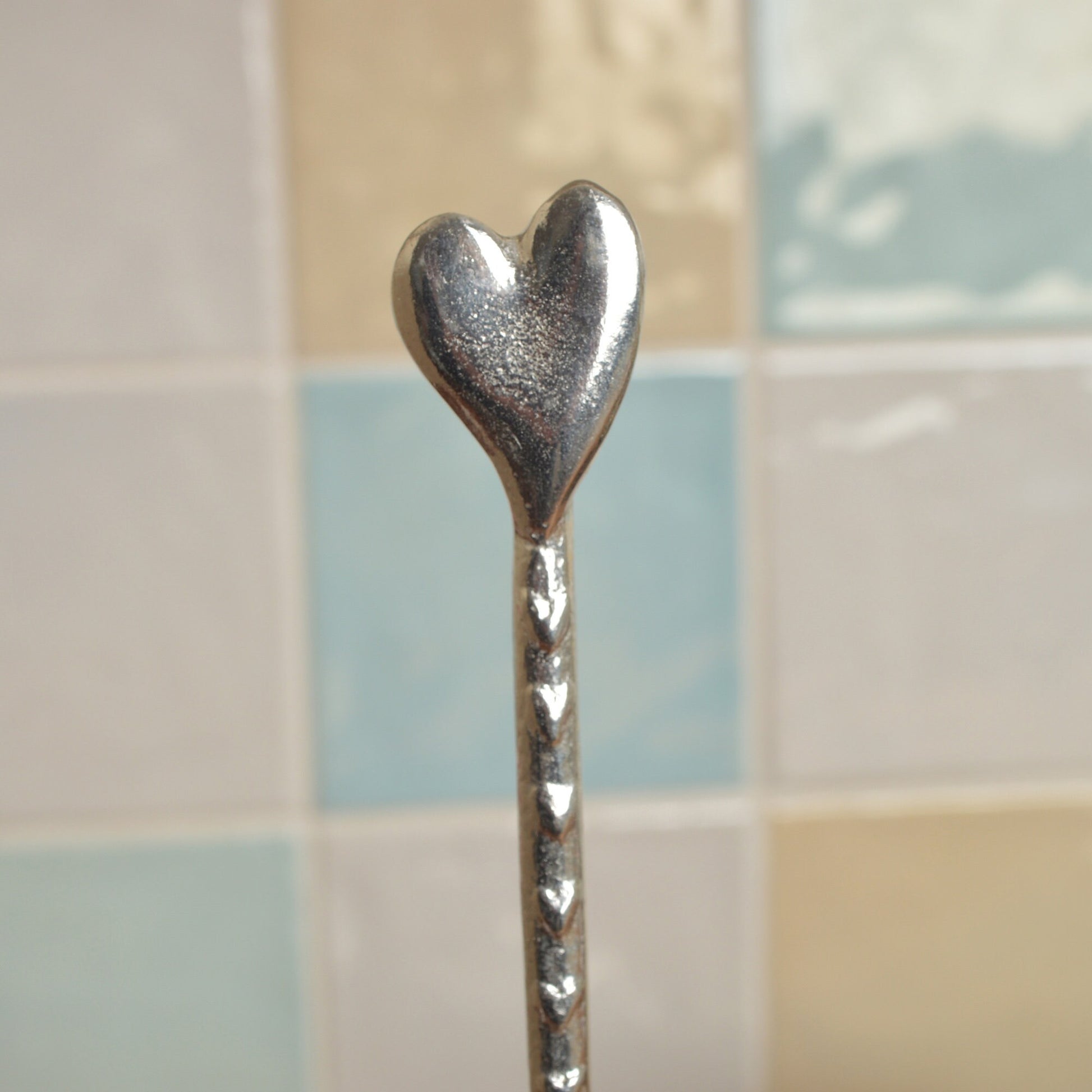 Heart pewter love spoon, a long spoon with a hook for jam jars. An ideal small wedding gift & the perfect 10th (Tin) ten year wedding anniversary gift (Our pewter is 95% tin). Love spoons, love heart spoons handmade in the UK.