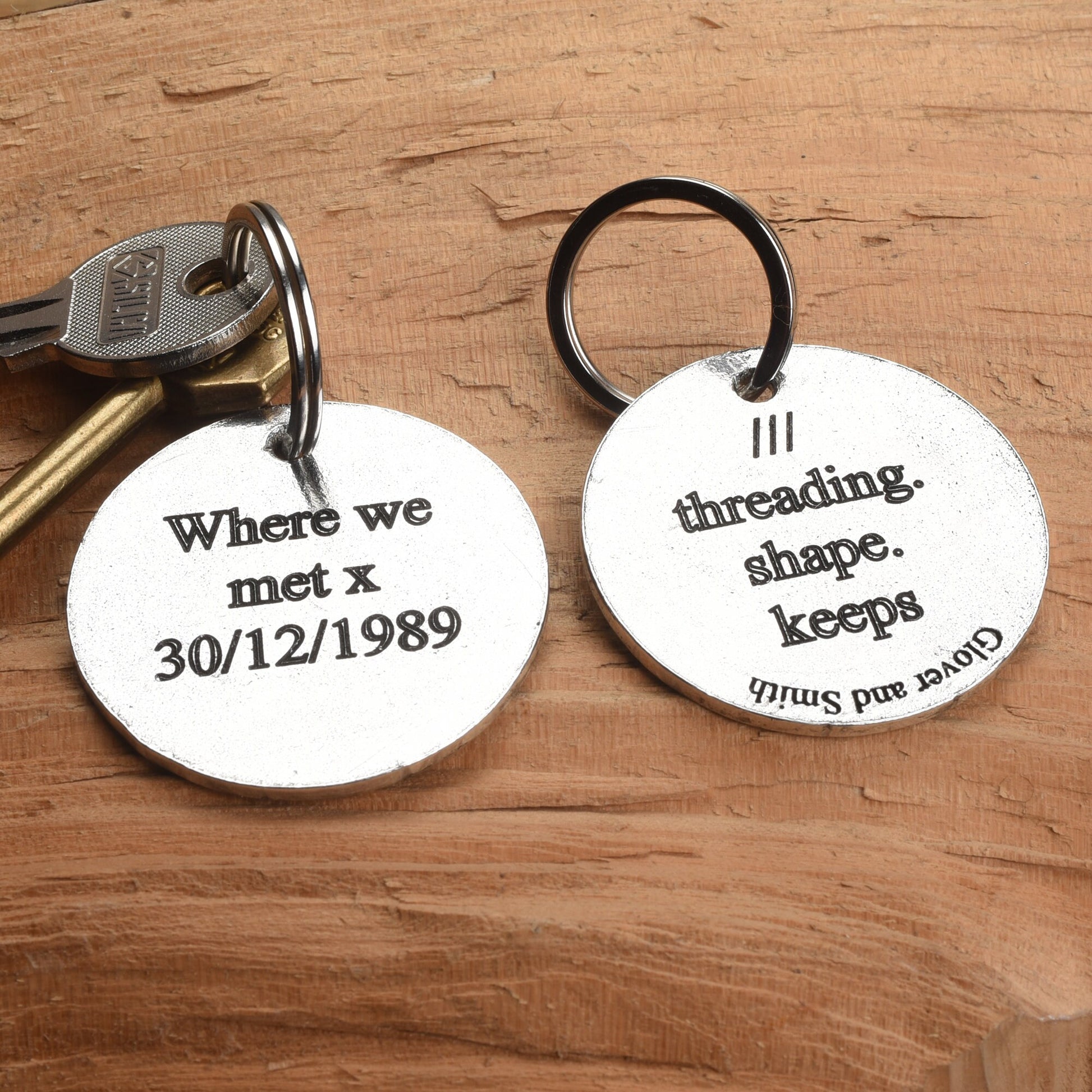 This engraved round pewter key ring can be personalised with a What 3 Words address on the front and your own message on the back. what3words gifts handmade in the UK. On a quality stainless steel ring.