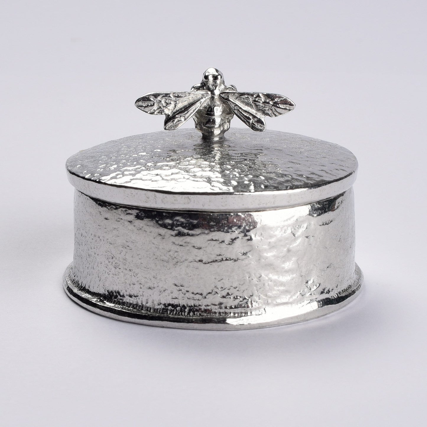 Bee pewter personalised trinket box. Our round bee keepsake box features a honey bee sculpture as a handle. The underside of the lid can be engraved with your personalised message. Bee gifts, personalised gifts for bee lovers. Country gifts