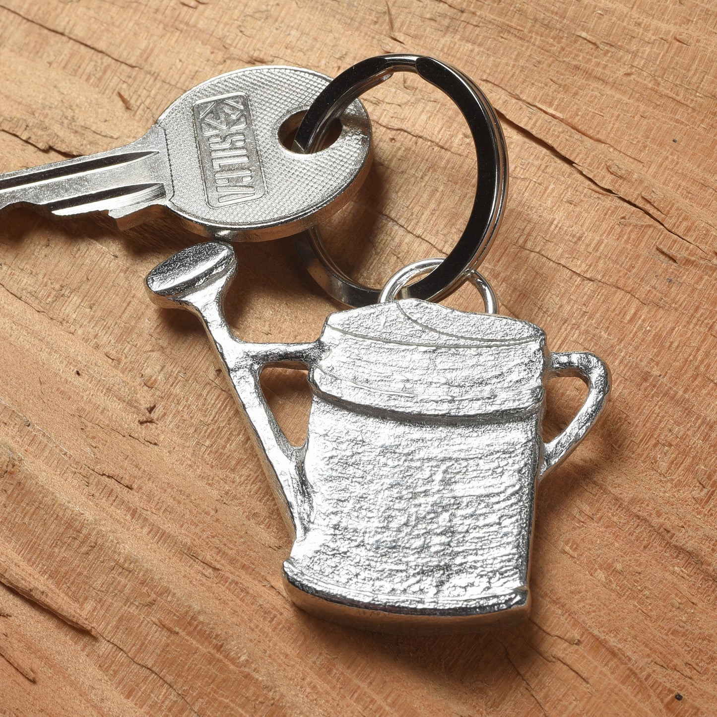 Watering can keyring. Solid pewter watering can keyring on a quality stainless steel ring. Gifts for gardeners, gardeners gifts, useful gifts, housewarming gifts handmade in the UK