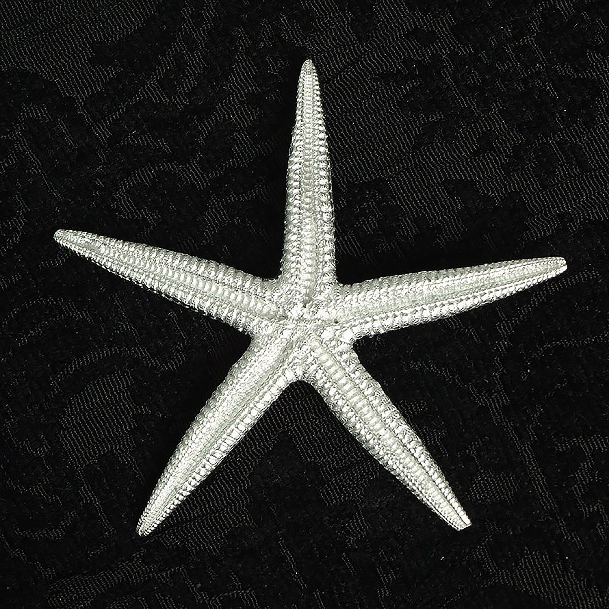 An eye catching and beautifully detailed large starfish pewter brooch. Great nautical gifts for ocean lovers. Each starfish brooch is 6.5cm (2.6 inches) tall and is attached with a metal clasp pin. Looks fabulous against dark fabrics.