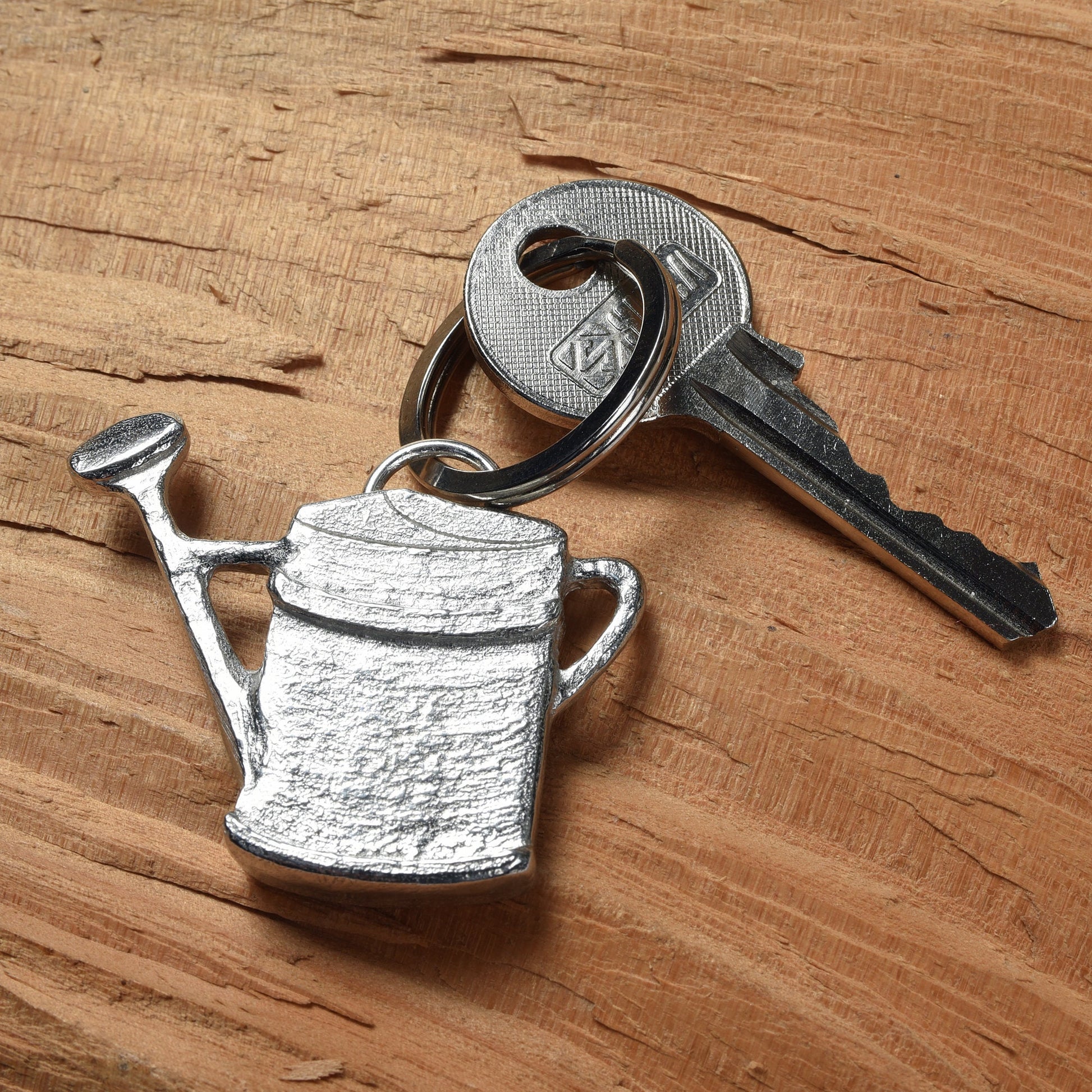 Watering can keyring. Solid pewter watering can keyring on a quality stainless steel ring. Gifts for gardeners, gardeners gifts, useful gifts, housewarming gifts handmade in the UK