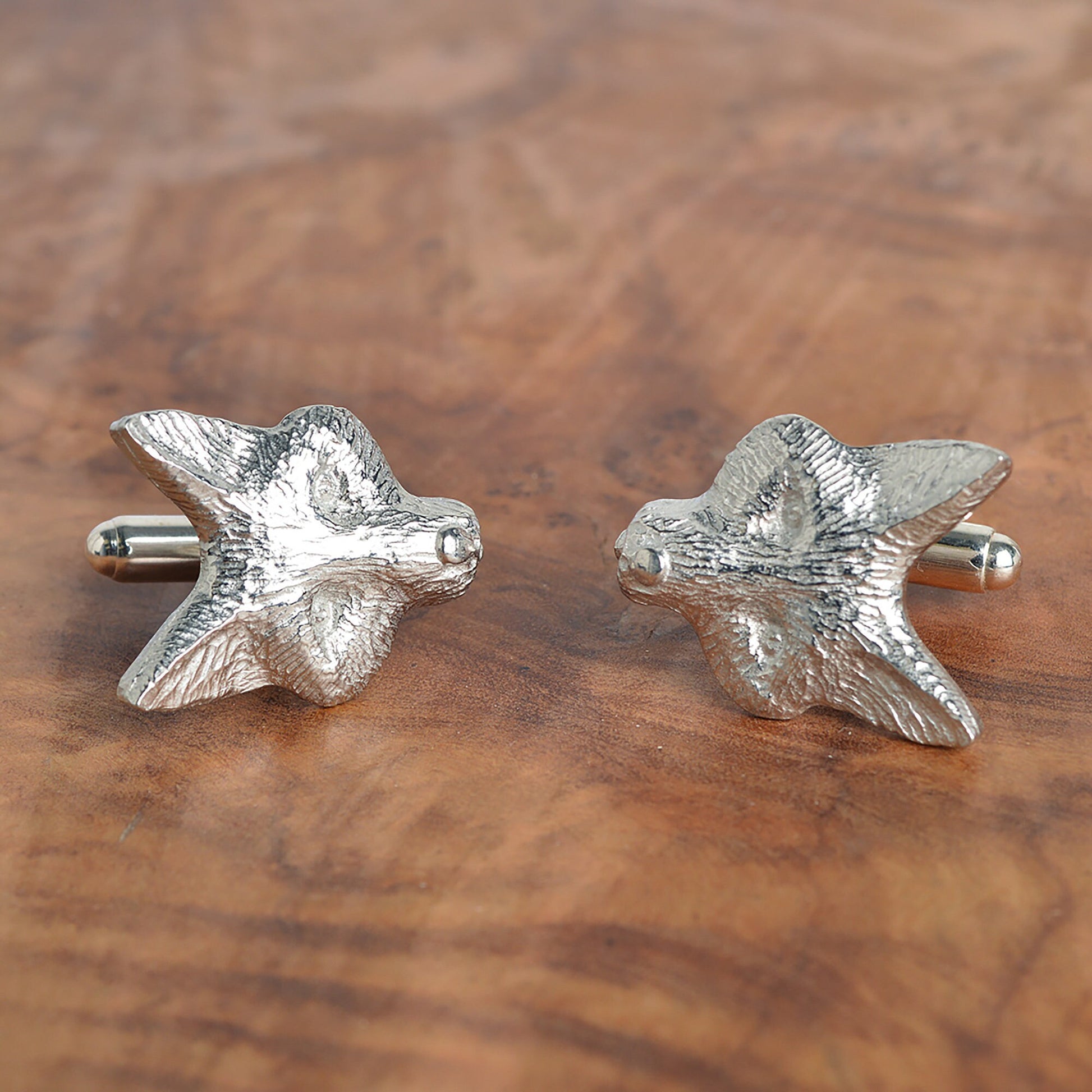 Fox cufflinks, fox gifts for men, silver fox gifts, pewter gifts for nature lovers. Country gifts, hunting gifts. The perfect 10th ten year wedding anniversary gift, tin anniversary gifts (Our pewter is 95% tin) and a great gift for Father's day.