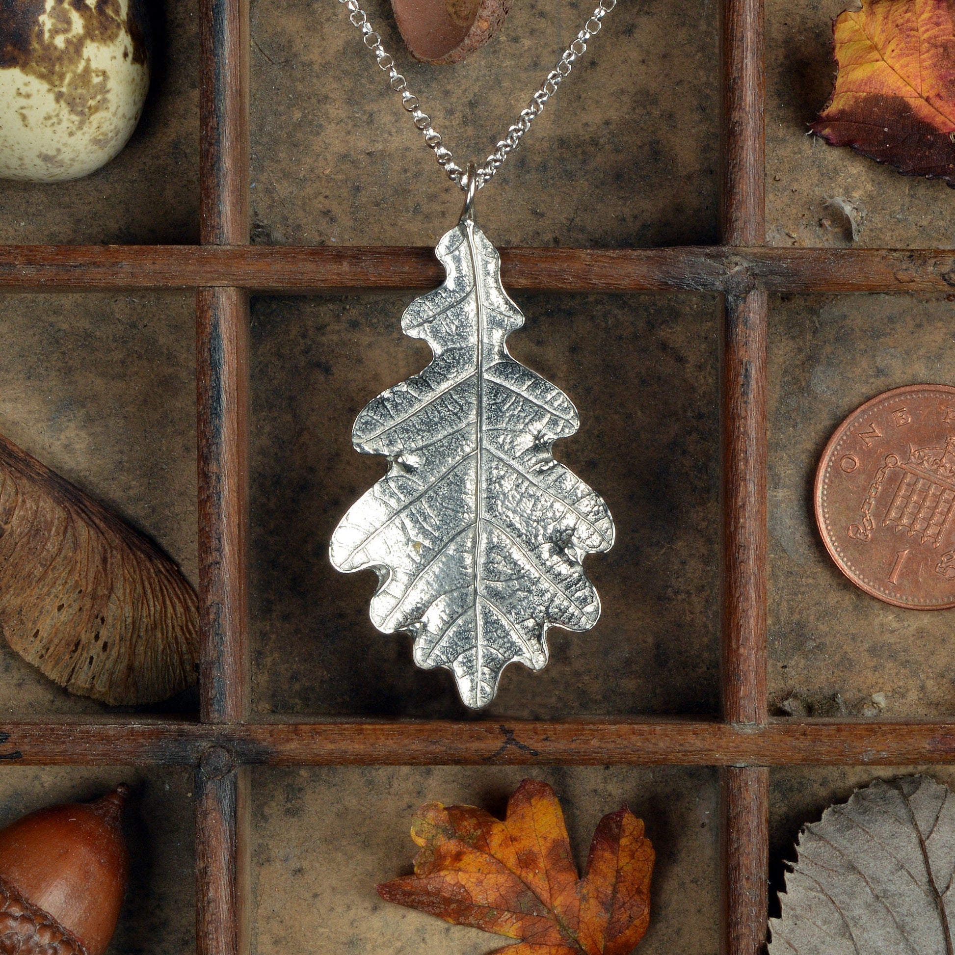 A detailed pewter oak leaf necklace on an 18" Sterling silver chain. Gifts for nature lovers, oak jewellery. Great jewellery gifts for her. The perfect 10th tin 10 year wedding anniversary gift (Our pewter is 95% tin). Made in Britain with love.