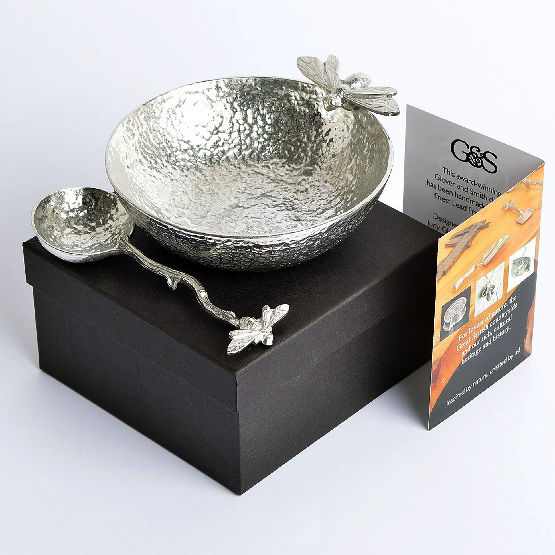 A 9cm diameter textured circular pewter bowl, with a striking bee on the edge of the dish, comes with accompanying bee spoon. Great gifts for bee lovers or bee keepers. Unusual bee gifts UK handmade.